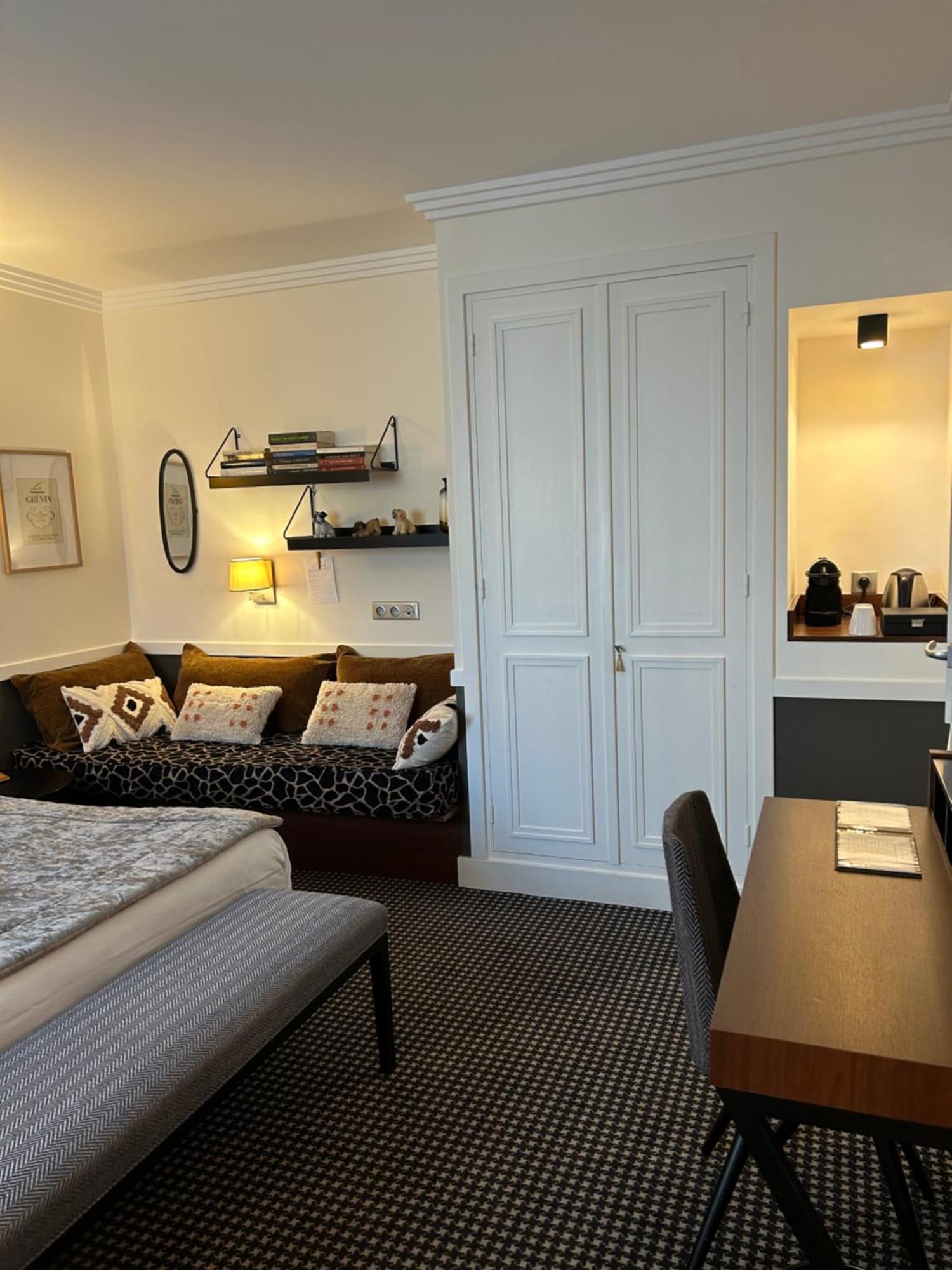 Hotel Jardin Le Pasteur Chalons en Champagne Bagian luar foto