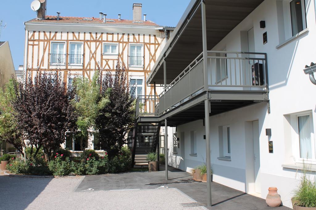 Hotel Jardin Le Pasteur Chalons en Champagne Bagian luar foto