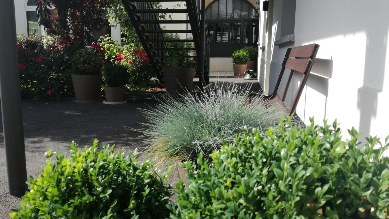 Hotel Jardin Le Pasteur Chalons en Champagne Bagian luar foto